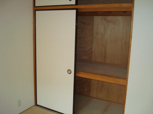 メルベーユソシア 押入