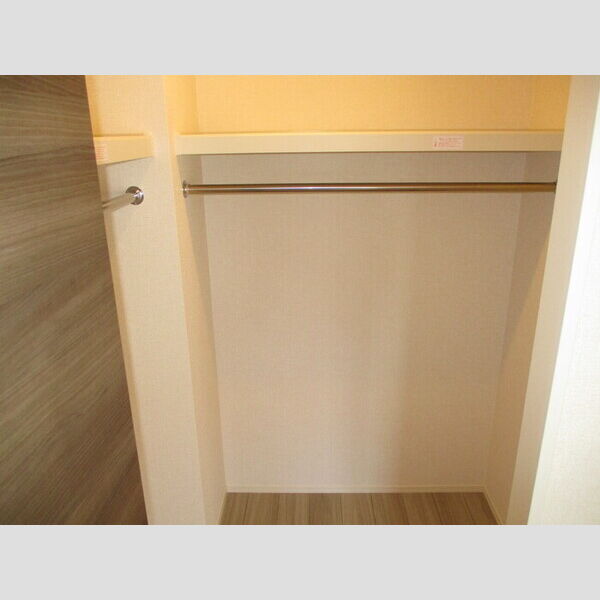 クレスト都賀 ウォークインクローゼット