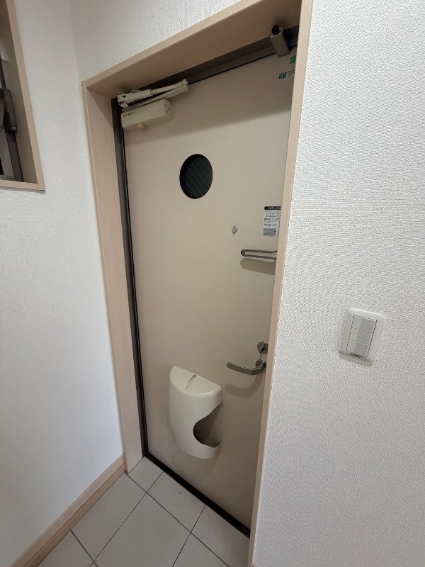 ザ・ガーデン2階 玄関