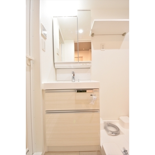 CASA PIAZZA 西日暮里0402号室 内観