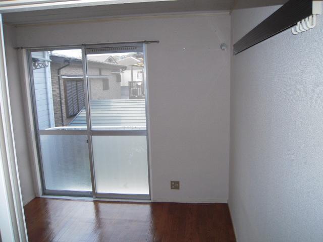 ファミーユ・三浦2階 内観