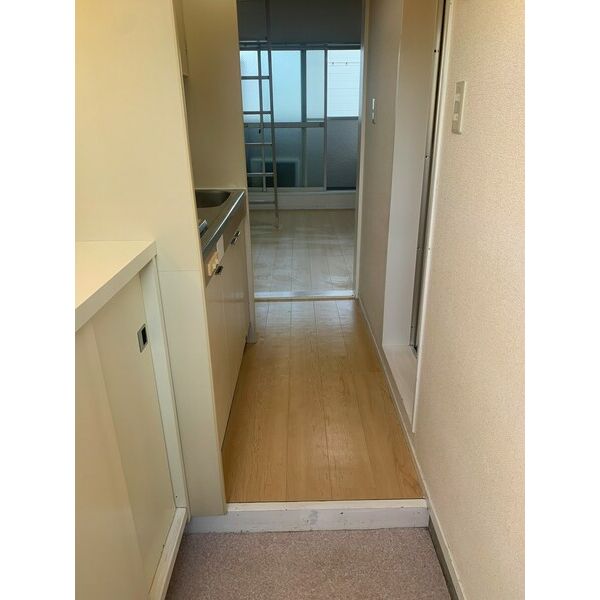 パールハイツフジミ206号室 玄関