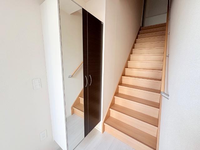 Ivy Field Ⅰ (アイヴィー フィールド ワン)202号室 玄関