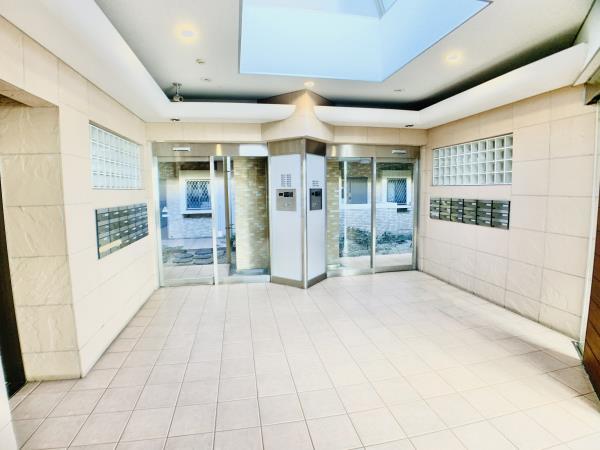 ＭＯＭＯＫＩ2階 エントランス