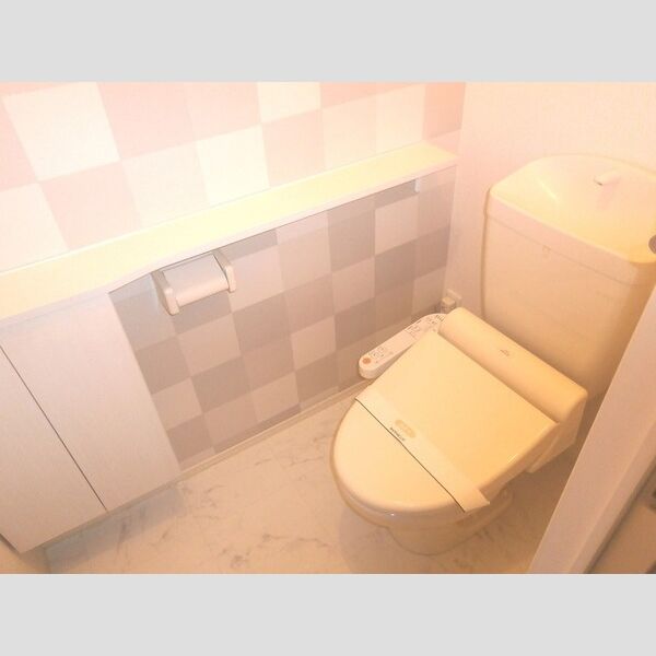 アーク・ヒルズ203号室 トイレ