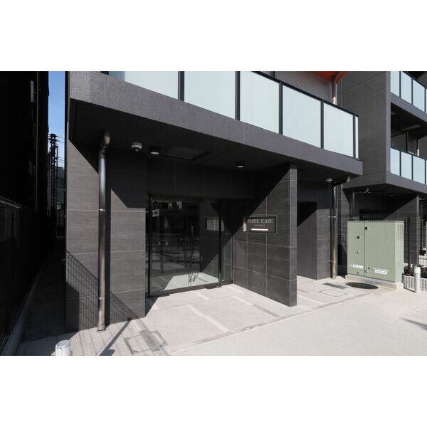 スパシエ イラーレ 横浜802号室 外観