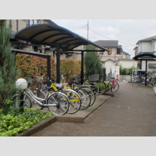 プリムローズ 駐輪場