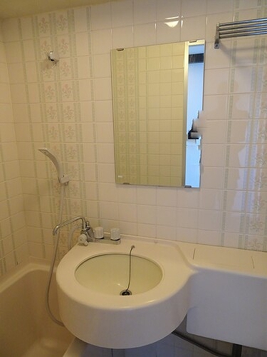 ライオンズマンション麻布 洗面台　※2023年1月撮影