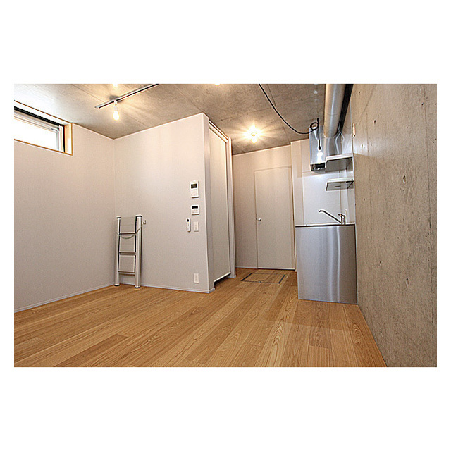 PASEO SANGENJAYA EAST WESTW104号室 内観