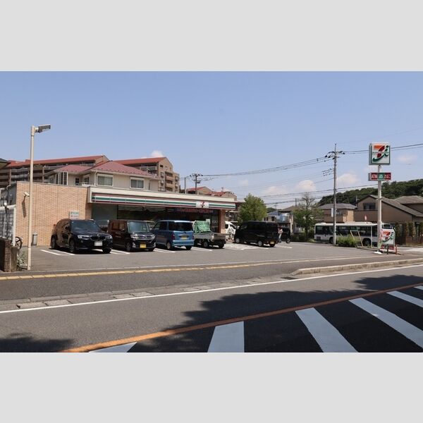 ベルク コンビニ　セブンイレブン