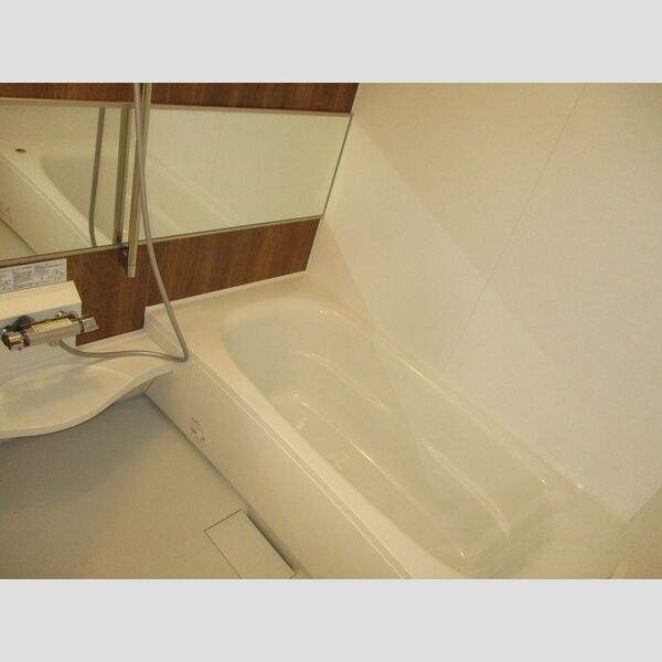 オーフィングⅢ303号室 浴室