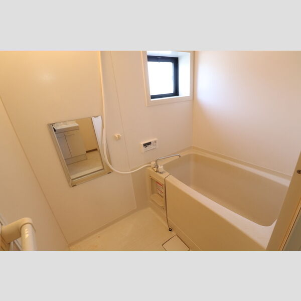 ヴィルヌーブ　A/B/CC201号室 バスルーム