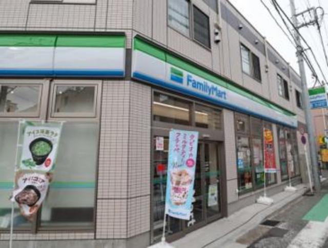 エトワールガーデン 【コンビニエンスストア】ファミリーマート大曽根店まで283ｍ