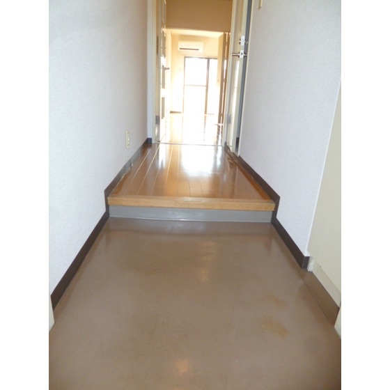 パーソネージュ西大島 玄関