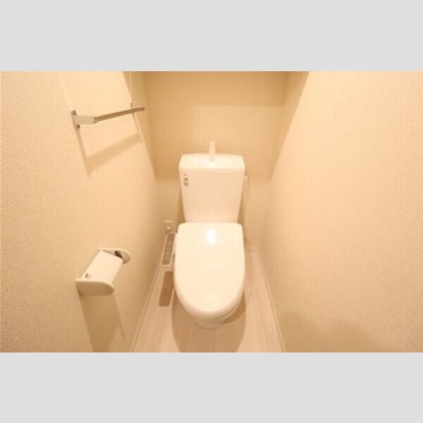 セレシア　B棟 温水洗浄暖房便座