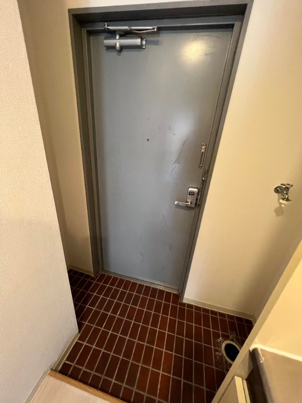 シティ松波 広い玄関は出入りが楽です