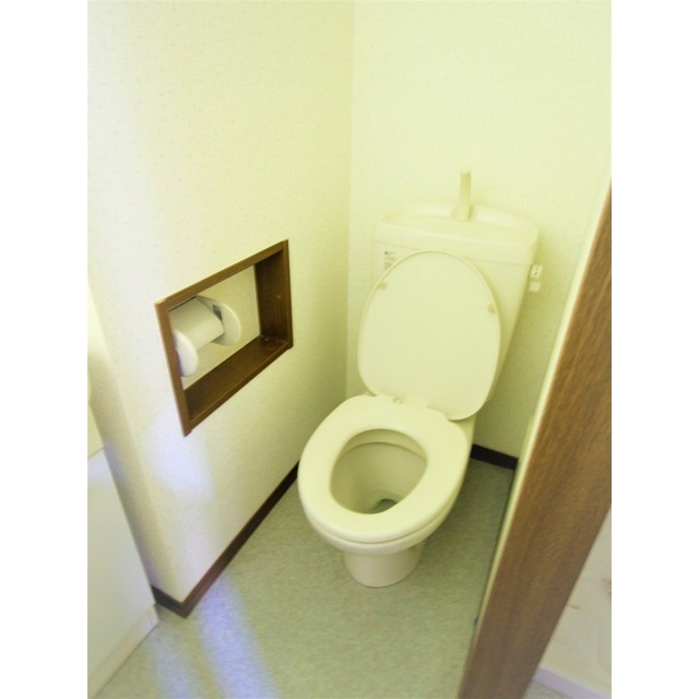 アムール リーヴェロ103号室 内観