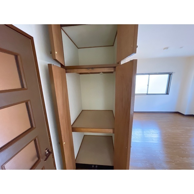 パティオ１２ 内観