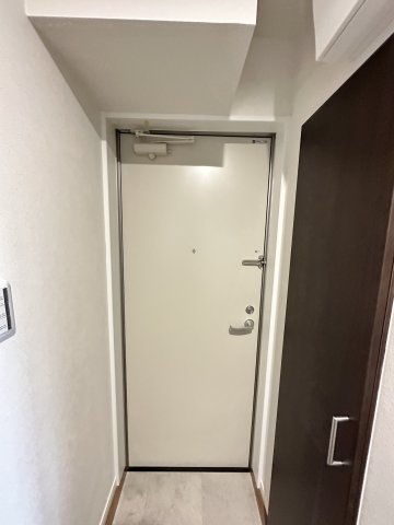 ベイルーム厚木幸町 シューズボックスは高さ可動式の大容量サイズとなっており女性にもおススメです♪