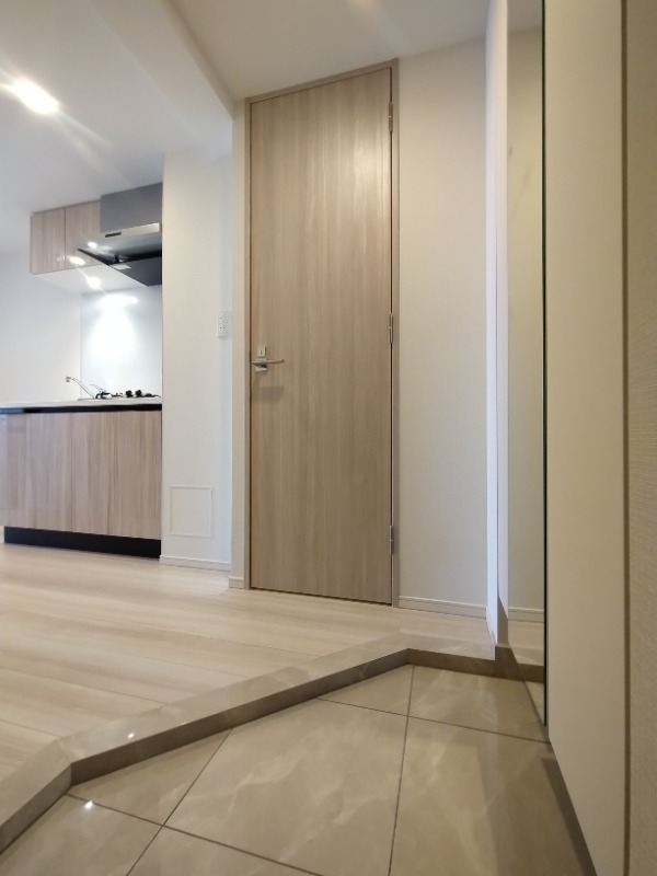 クレイシアIDZ中野鷺宮4階 玄関