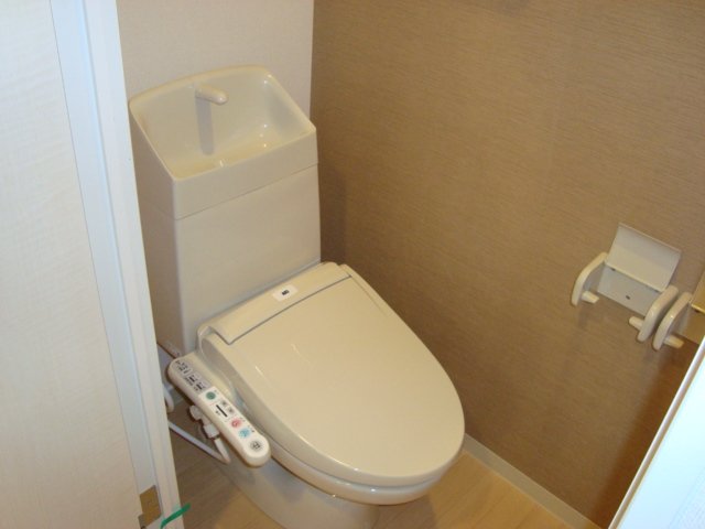 シャン　ドゥテ101号室 シャワー付トイレ