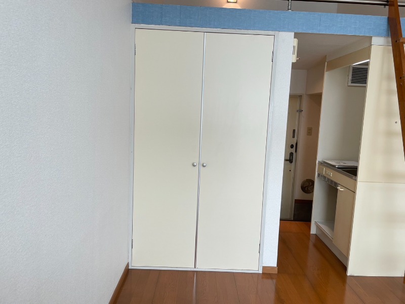 カーム百合ヶ丘Ⅱ1階 収納