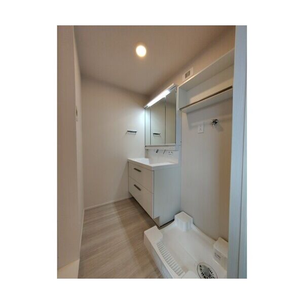 アンソレイユ明大前201号室 洗面
