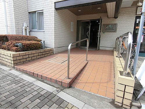 ライオンズプラザ花小金井 エントランス※前回募集時2022年2月の写真
