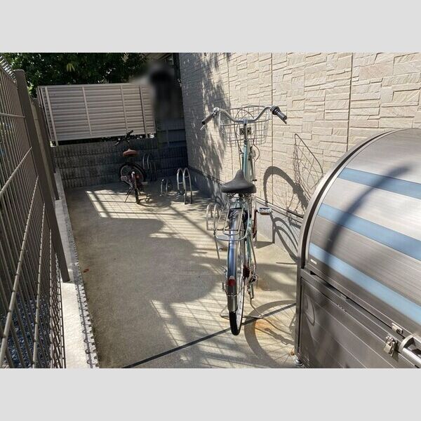 ラウェル大森303号室 駐輪場