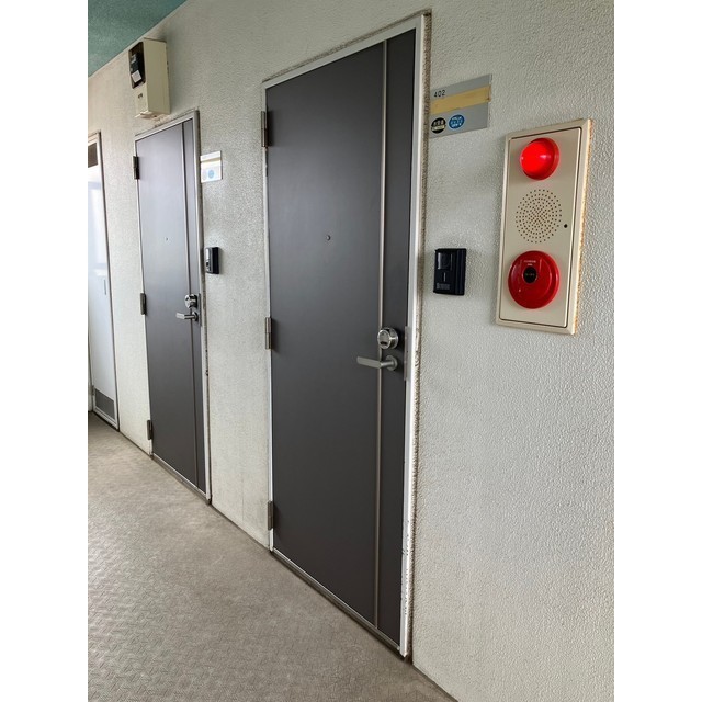 ＦＥＥＬＯ402号室 玄関扉