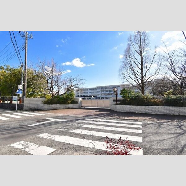 楓 富士見小学校(物件より徒歩約13分、約1000m)