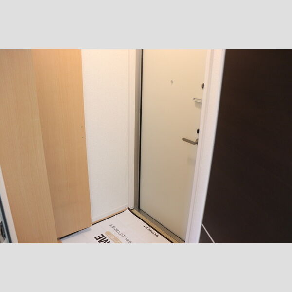 Y.K.花畑203号室 玄関