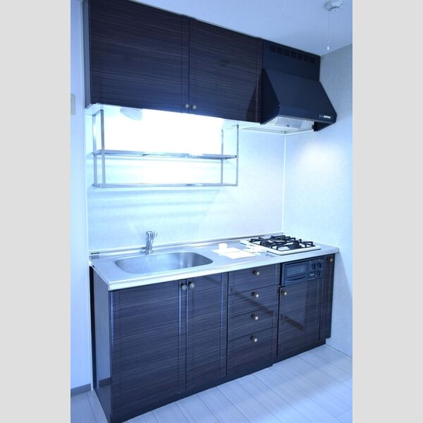 ヴァレンサ氷川　A/B システムキッチン