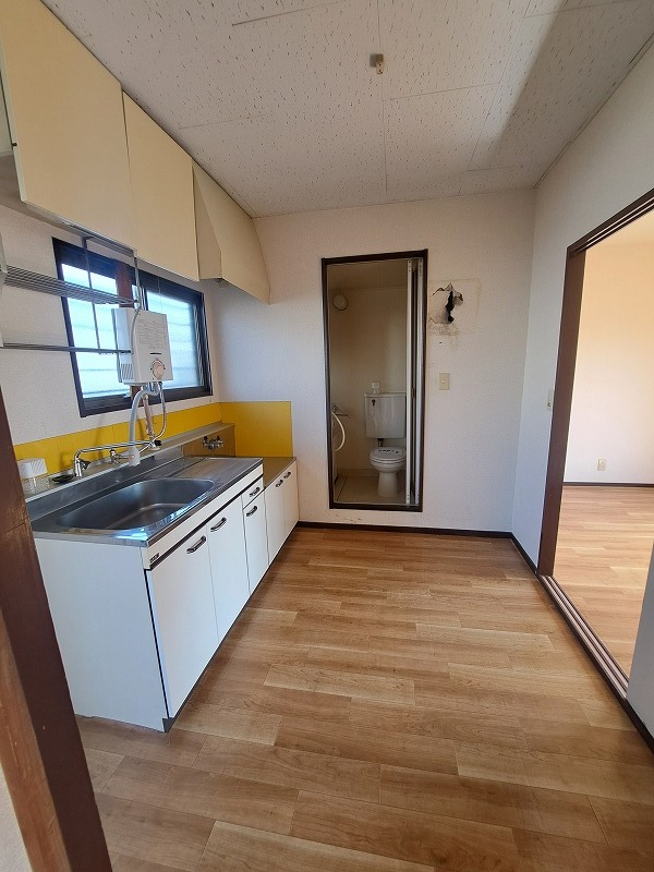 パールハイツ1階 内観