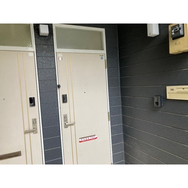 クリスタル21C棟 玄関