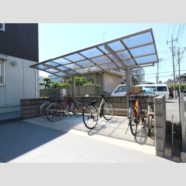 ファミールフラッツ若葉町 駐輪場