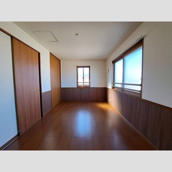 フリーデン・ハイム102号室 洋室