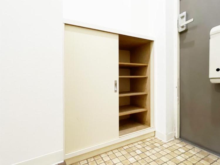 ラミアール聖蹟3階 玄関