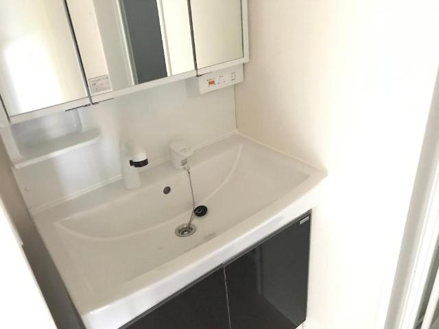 アルビア　～ULBEA～202号室 洗髪洗面化粧台