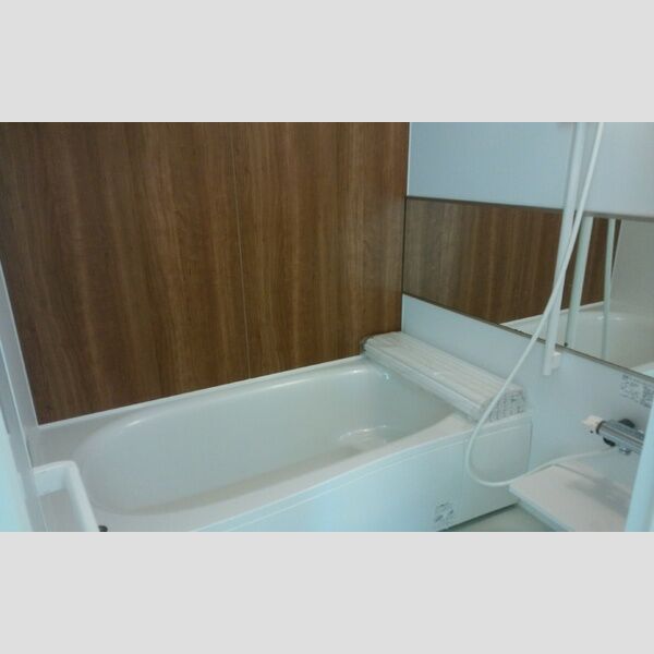 ピエールドゥ　ヴィラ 107号室　浴室