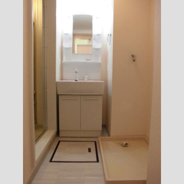 STコート 101　洗面室