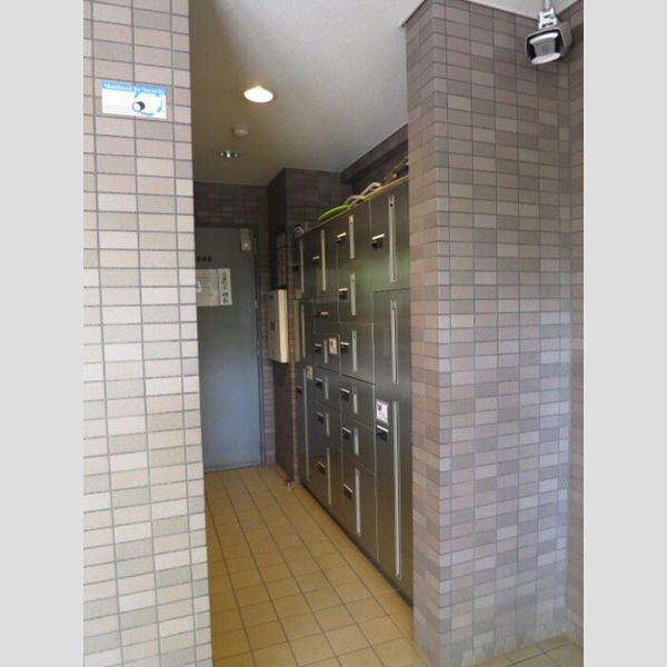 グランディス新八柱 宅配ボックス