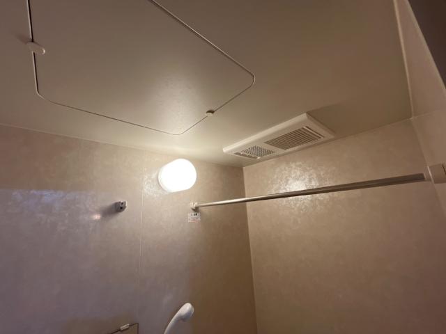 アヴニール鶴見 浴室乾燥機