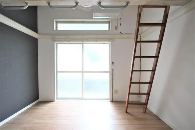 シャルマン生田Ⅱ 別部屋の写真が含まれております