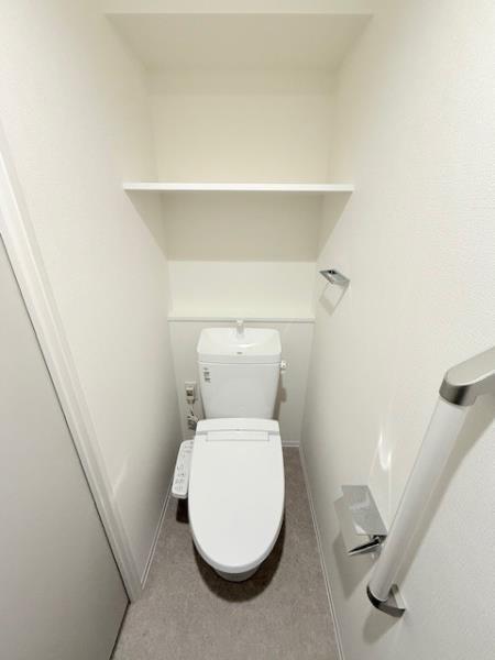 エレミ本蓮沼2階 トイレ