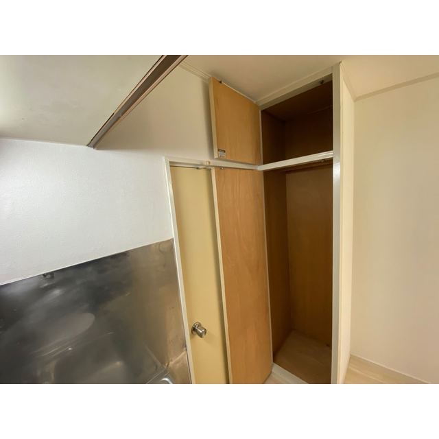 清水ハイツ208号室 内観