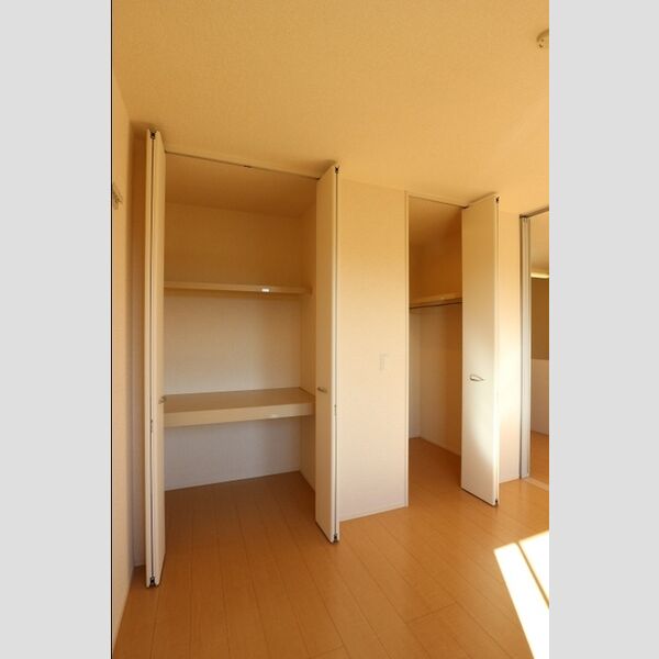 タウンコート 洋室　収納+ウォークインクローゼット