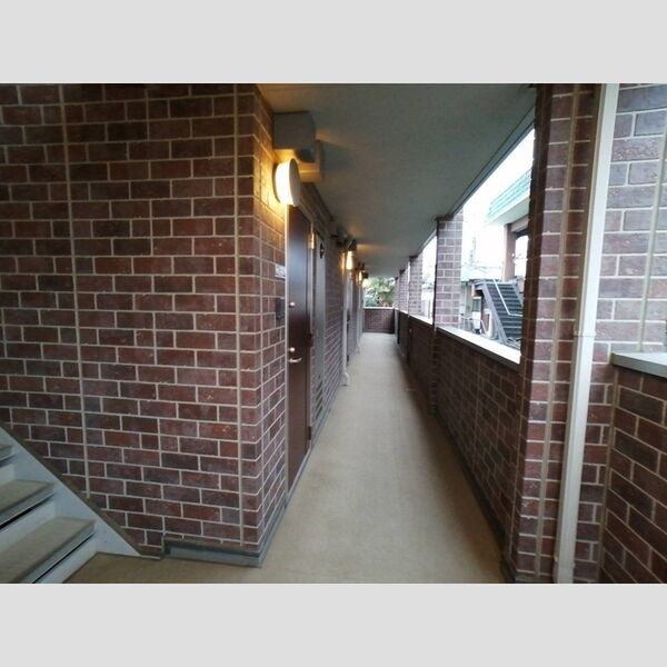 番匠参番館104号室 共用廊下