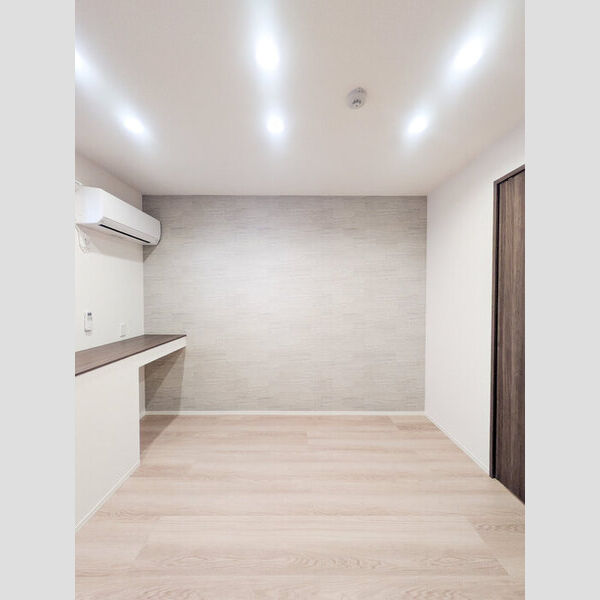 ノーブルヴィラ曙町102号室 洋室