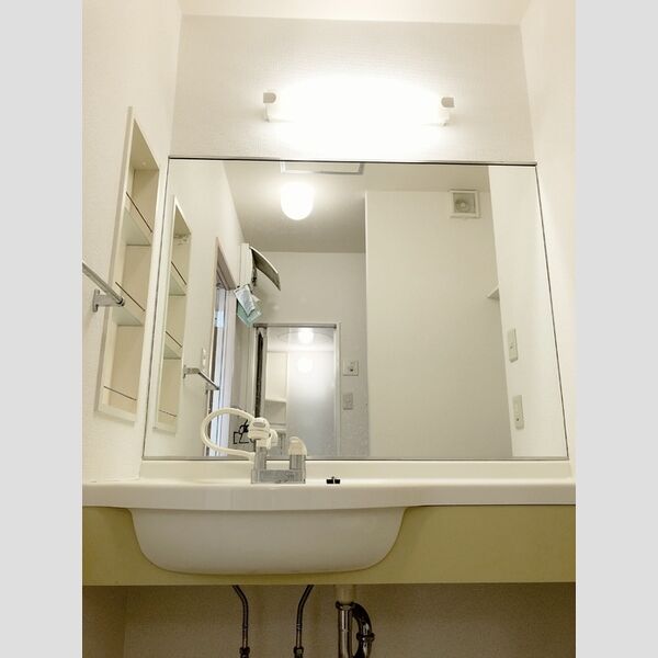 リヴェール105号室 洗髪洗面化粧台